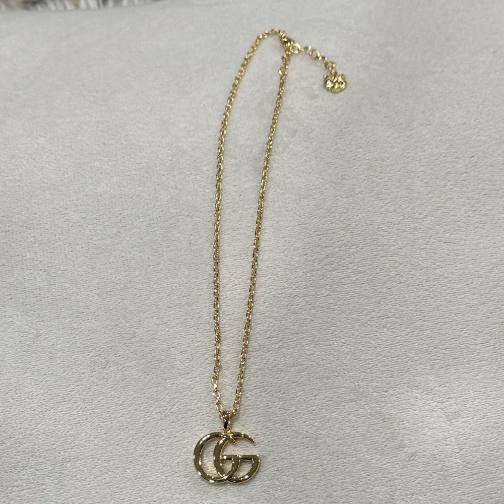 Elegant Gold Necklace
